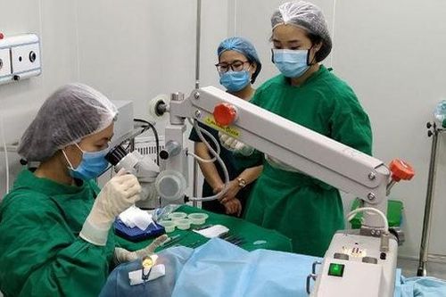 Phẫu thuật mắt tại BVĐK MEDLATEC: Nhẹ nhàng như đi nghỉ dưỡng