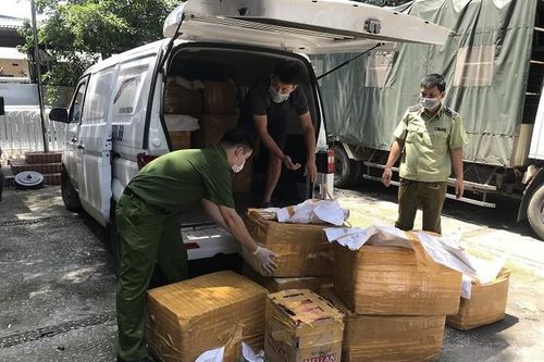 Phạt 15 triệu đồng đối với cá nhân kinh doanh vận chuyển hơn 1 tấn nầm lợn không rõ nguồn gốc