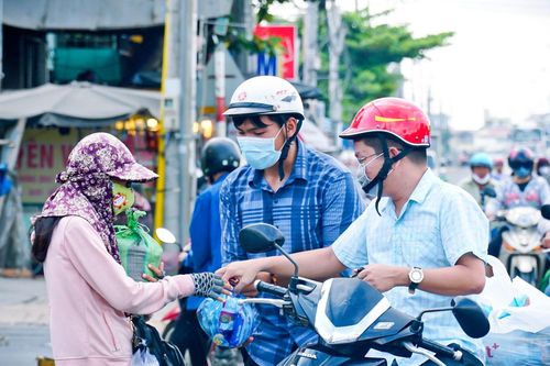 Hơn 71.500 lao động tự do được nhận tiền hỗ trợ từ gói 62.000 tỷ đồng