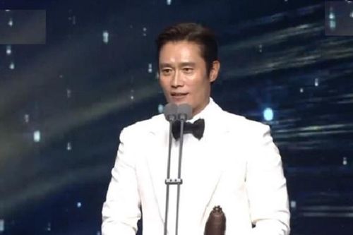 'Oscar Hàn Quốc' 2020 - 'Parasite' thắng đậm, Lee Byung Hun là Ảnh đế