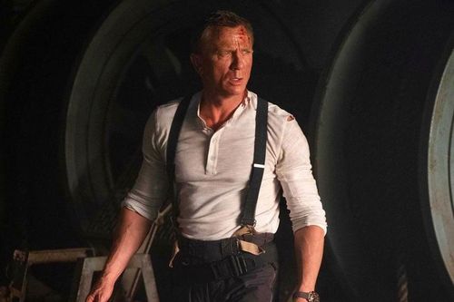 Daniel Craig đưa 007 trở lại cố hương