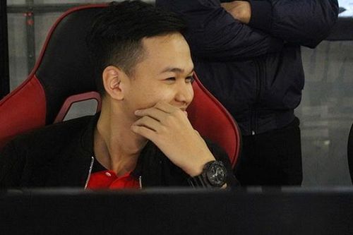 Chấp 6 nông dân, Chim Sẻ Đi Nắng 2 lần thua Phan Văn Đức