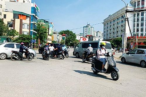 Xung đột tại nút Thụy Khuê - Văn Cao