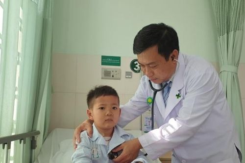 Điều trị thành công APSO type 3 cho bé trai 5 tuổi