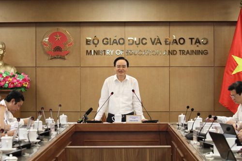 Bộ trưởng Phùng Xuân Nhạ: Quyết tâm đẩy nhanh chuyển đổi số trong giáo dục