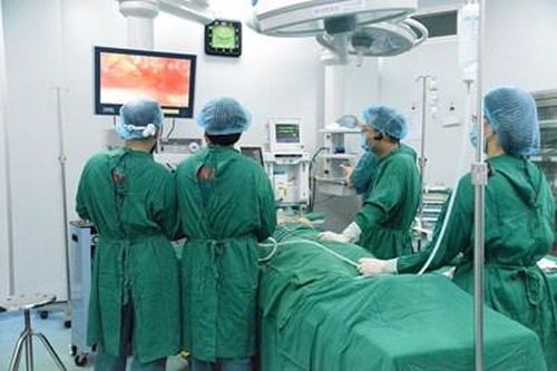 Bệnh viện Nội tiết Trung ương phẫu thuật thành công cho bệnh nhân u tủy thượng thận 2 bên