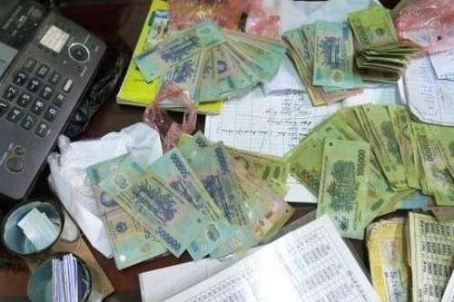 Cho số đánh lô, đề 'chắc trúng' rồi chiếm đoạt tiền