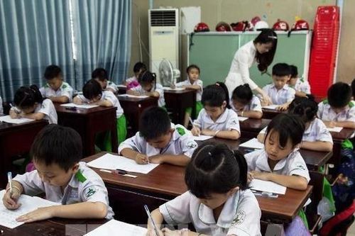 Nỗ lực hoàn thành chương trình năm học với kết quả cao nhất