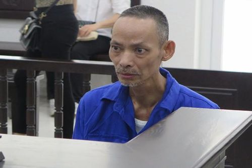 Ghen tuông, người đàn ông dùng dao truy sát tình địch và vợ hờ