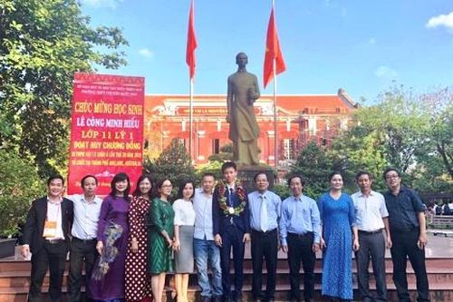 Nam sinh lớp 12 được vinh danh công dân tiêu biểu năm 2019 của tỉnh Thừa Thiên Huế