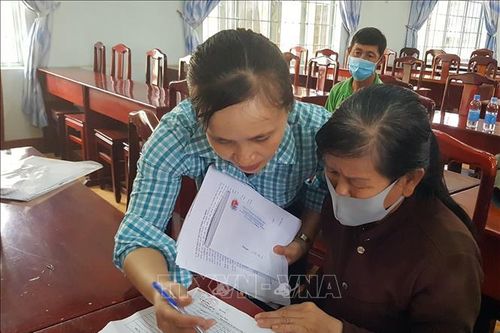 Trên 63 nghìn người gặp khó khăn do dịch COVID-19 tại Bình Phước được nhận tiền hỗ trợ