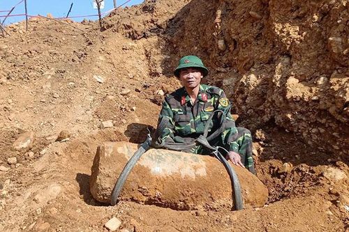 Âm thầm nhiệm vụ tìm kiếm, rà phá bom, mìn, vật liệu nổ