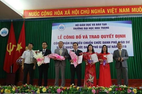 Trường Đại học Nha Trang có thêm 5 phó giáo sư