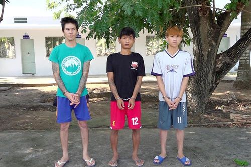 Khởi tố 3 thanh niên dùng dao uy hiếp CSGT lấy xe vi phạm tẩu thoát