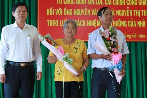 Chánh án tòa cấp huyện xin lỗi cặp vợ chồng vì gây oan sai