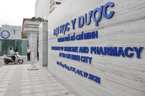 ĐH Y Dược TP.HCM dành hơn 15 tỷ đồng cấp học bổng cho tân sinh viên
