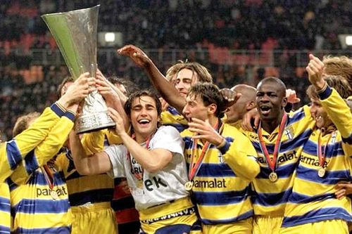 Người đưa Parma từ vực sâu lên đỉnh cao