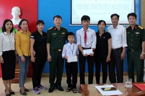 Thêm động lực để Trần Thiên Lý vượt khó đến trường