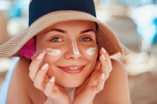 Bác sĩ Da liễu chỉ ra 3 sai lầm kinh điển khi dùng kem chống nắng