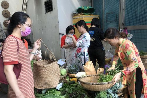 Chợ quê giữa lòng phố thị
