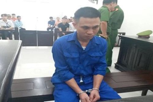 Bênh bố, người đàn ông hai con lĩnh 18 năm tù