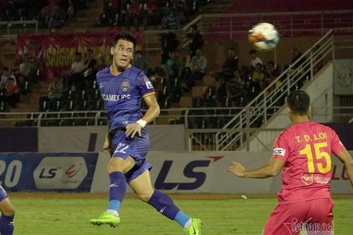 Tiến Linh mờ nhạt, Bình Dương hòa hú vía trước Sài Gòn