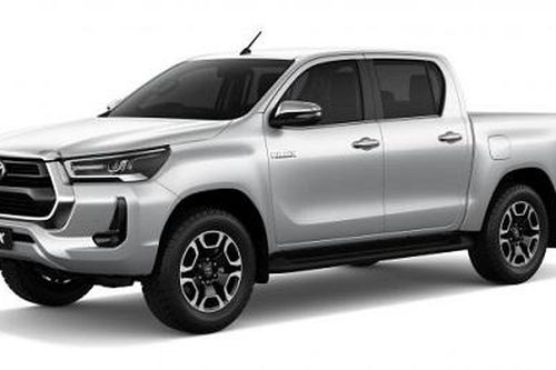 2020 Toyota Hilux bản nâng cấp ra mắt với những thay đổi lớn về kiểu dáng, công suất mạnh mẽ