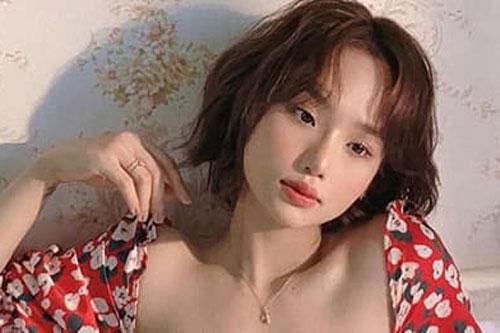Miu Lê tung hình ảnh siêu nữ tính lại còn gợi cảm 'hút mắt' sau khi giảm cân thành công
