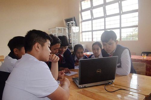 Đẩy mạnh dạy - học lập trình trong nhà trường