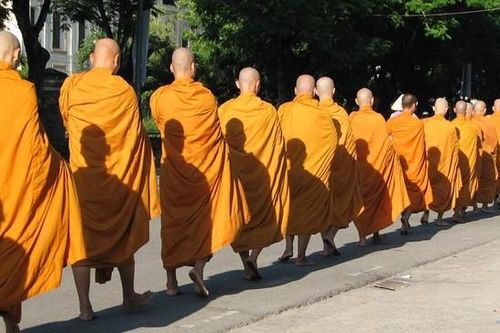 Sư là người tu 'tiểu thừa'