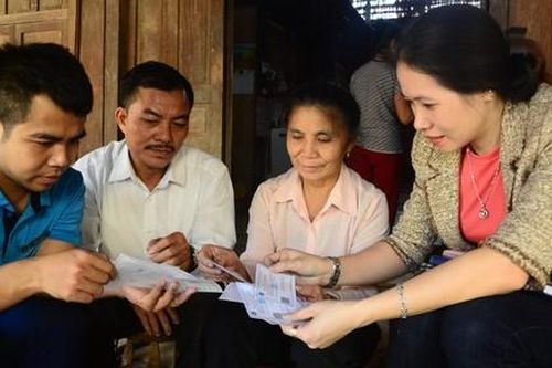 'Lúc khó khăn mới thấy thẻ BHYT vô cùng quan trọng, như phao cứu sinh'
