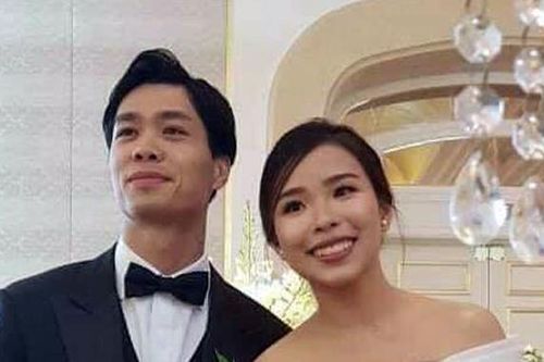 Lộ ảnh Công Phượng rạng ngời bên vợ sắp cưới Viên Minh ở lễ ăn hỏi