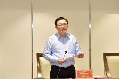 Hà Nội sẽ không máy móc di dời bệnh viện, trường học ra khỏi nội đô, cân nhắc chính sách thu hút thủ khoa