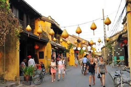 GÓC KHUẤT TẠI CÁC ĐIỂM ĐẾN