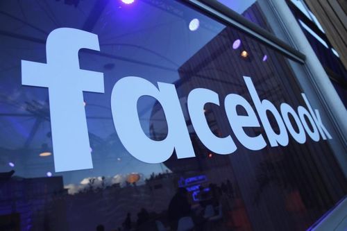 Facebook, Instagram nối gót Twitter gỡ video của Trump