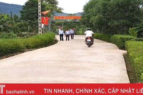 'Có đường bê tông, bà con vùng thượng Kỳ Anh lo gì chuyện làm giàu'...