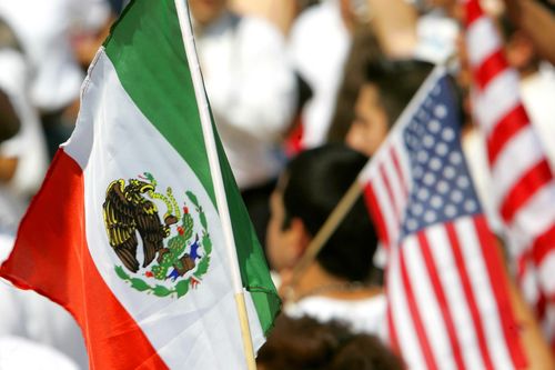Mexico đánh mất vị trí đối tác thương mại số 1 của Mỹ