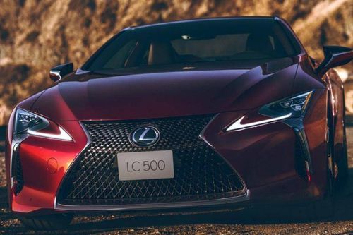 Cận cảnh mẫu xe thể thao mới ra mắt của Lexus