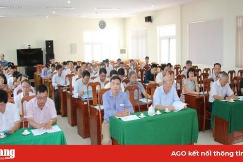 Câu lạc bộ thứ 7-Bình Khánh hỗ trợ các trường hợp khó khăn trên 500 triệu đồng
