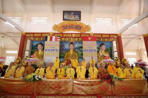 62 hành giả chính thức an cư tại chùa Quê Hương