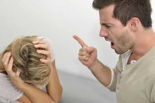 Con vừa tròn tuổi đã muốn làm mẹ đơn thân chẳng phải chồng ngoại tình mà vì lý do đặc biệt khác