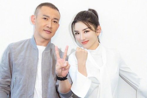 Huỳnh Dịch - Nhiếp Viễn gặp lại sau 20 năm đóng 'Lên nhầm kiệu hoa'