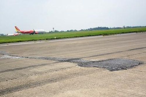 Cấp bách sửa chữa đường băng sân bay Nội Bài, Tân Sơn Nhất