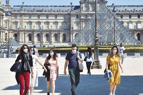 Các bảo tàng nổi tiếng châu Âu mở cửa trở lại