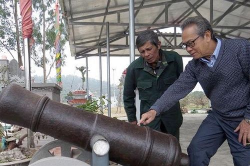 Trở thành nhà nghiên cứu từ tình yêu làng biển