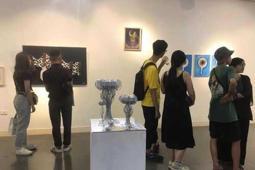 23 nghệ sĩ trẻ cùng 'Mời bạn vào'
