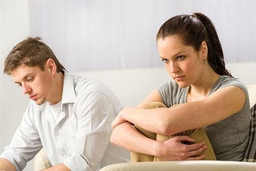 Cảm thấy không được tôn trọng khi phải ở chung cư do bố mẹ vợ mua