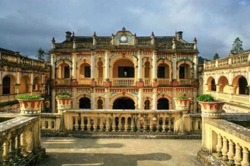'Giật mình' trước bí ẩn của dinh thự 'Vua Mèo', một thời lừng lẫy xứ Bắc Hà
