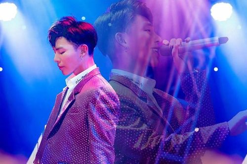 Erik: 'Muốn tự cảm ơn bản thân vì đã không bỏ cuộc vào những lúc mệt mỏi nhất'