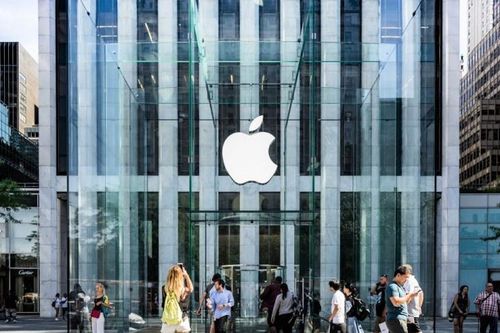Apple thừa nhận lỗi màn hình iPhone, hứa thay miễn phí